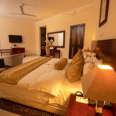La Palm Royal Beach Hotel Accra Buitenkant foto