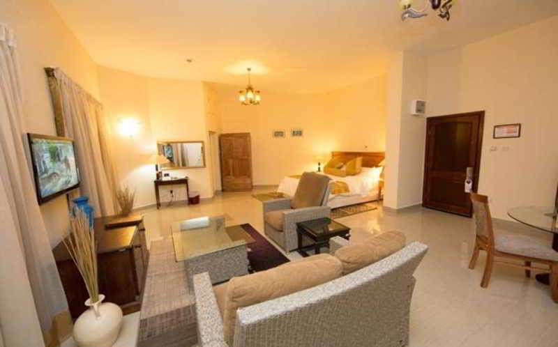 La Palm Royal Beach Hotel Accra Buitenkant foto