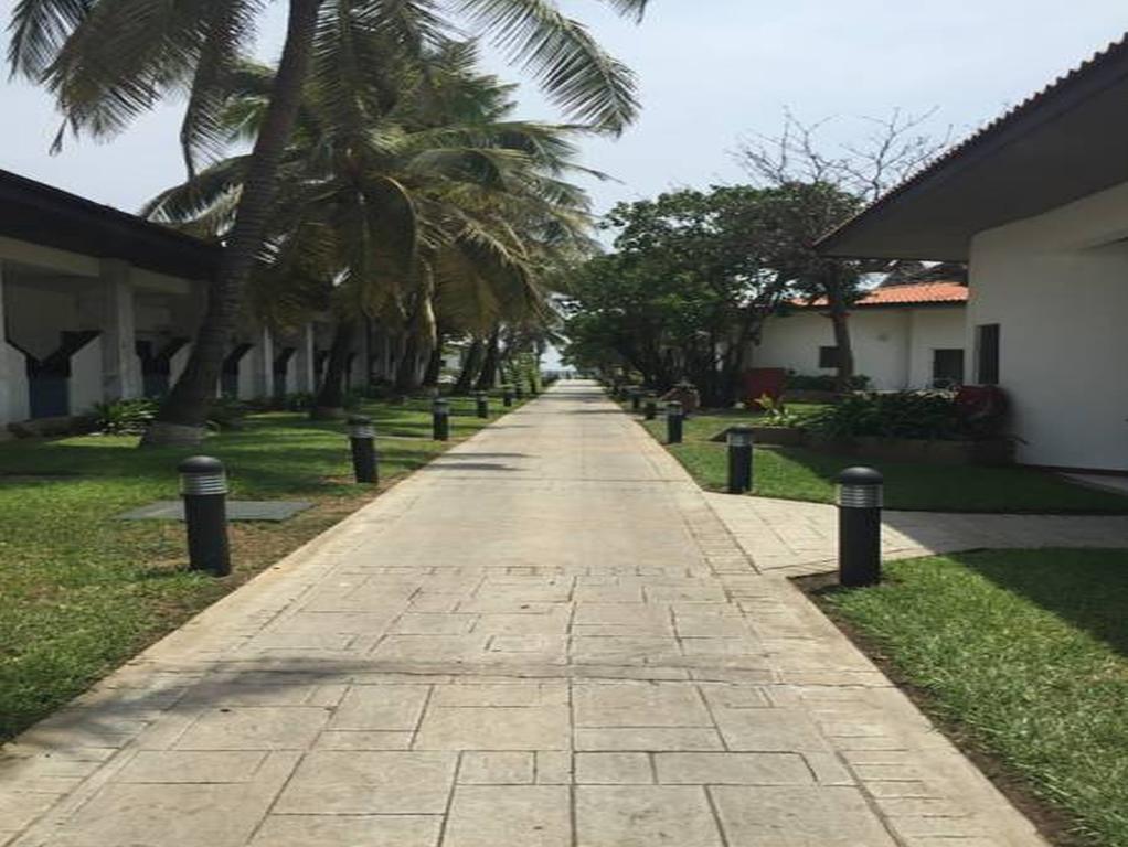 La Palm Royal Beach Hotel Accra Buitenkant foto