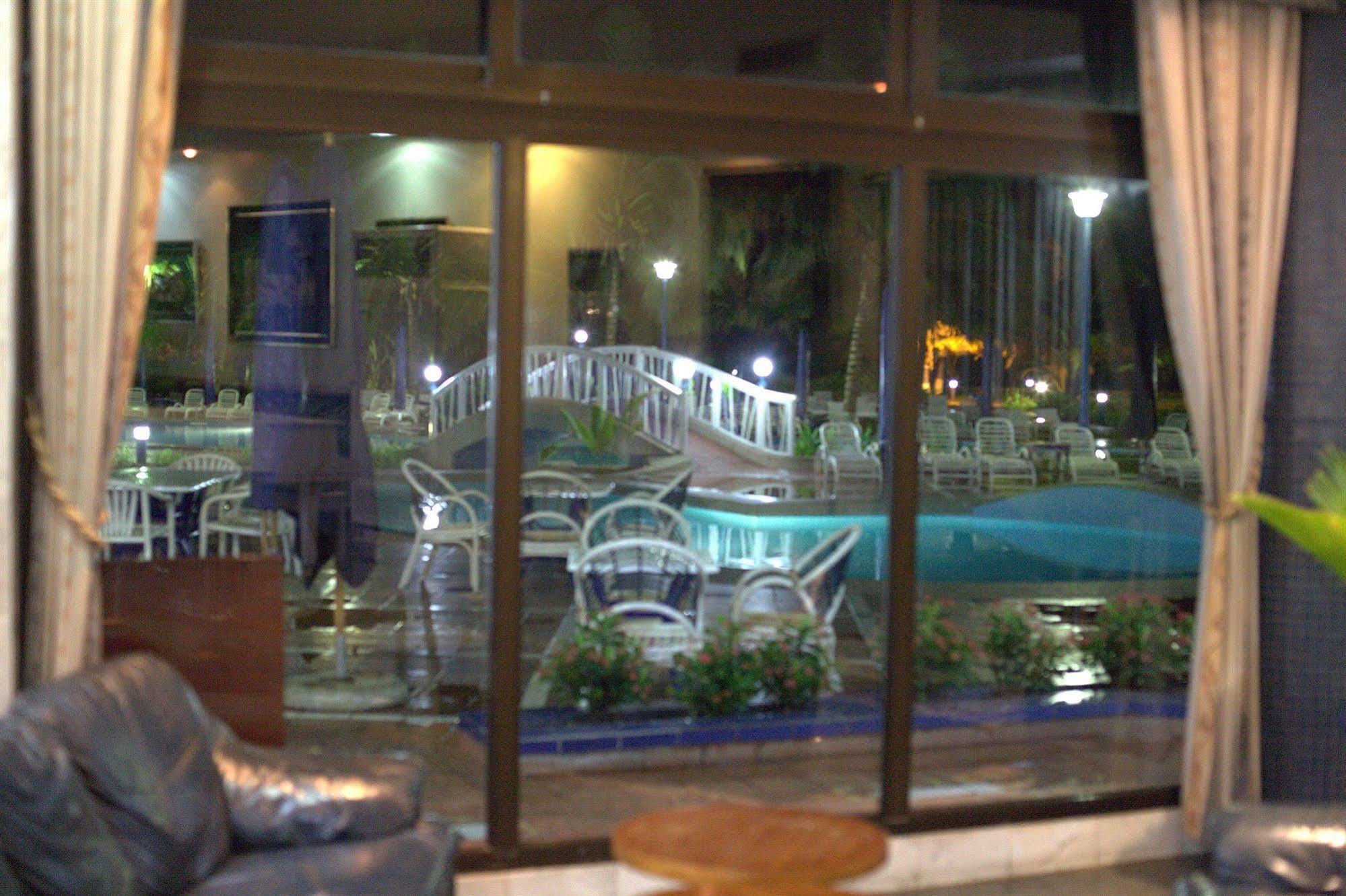 La Palm Royal Beach Hotel Accra Buitenkant foto