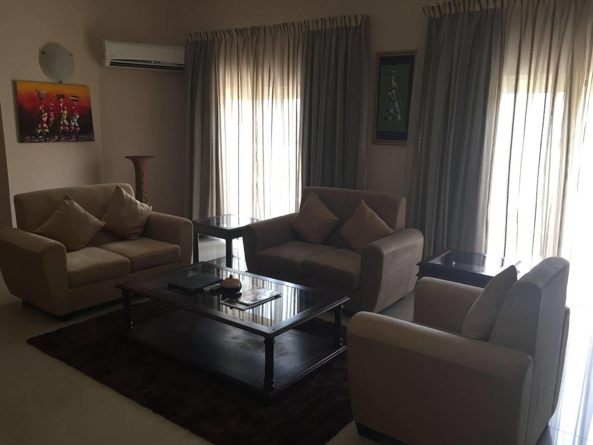 La Palm Royal Beach Hotel Accra Buitenkant foto