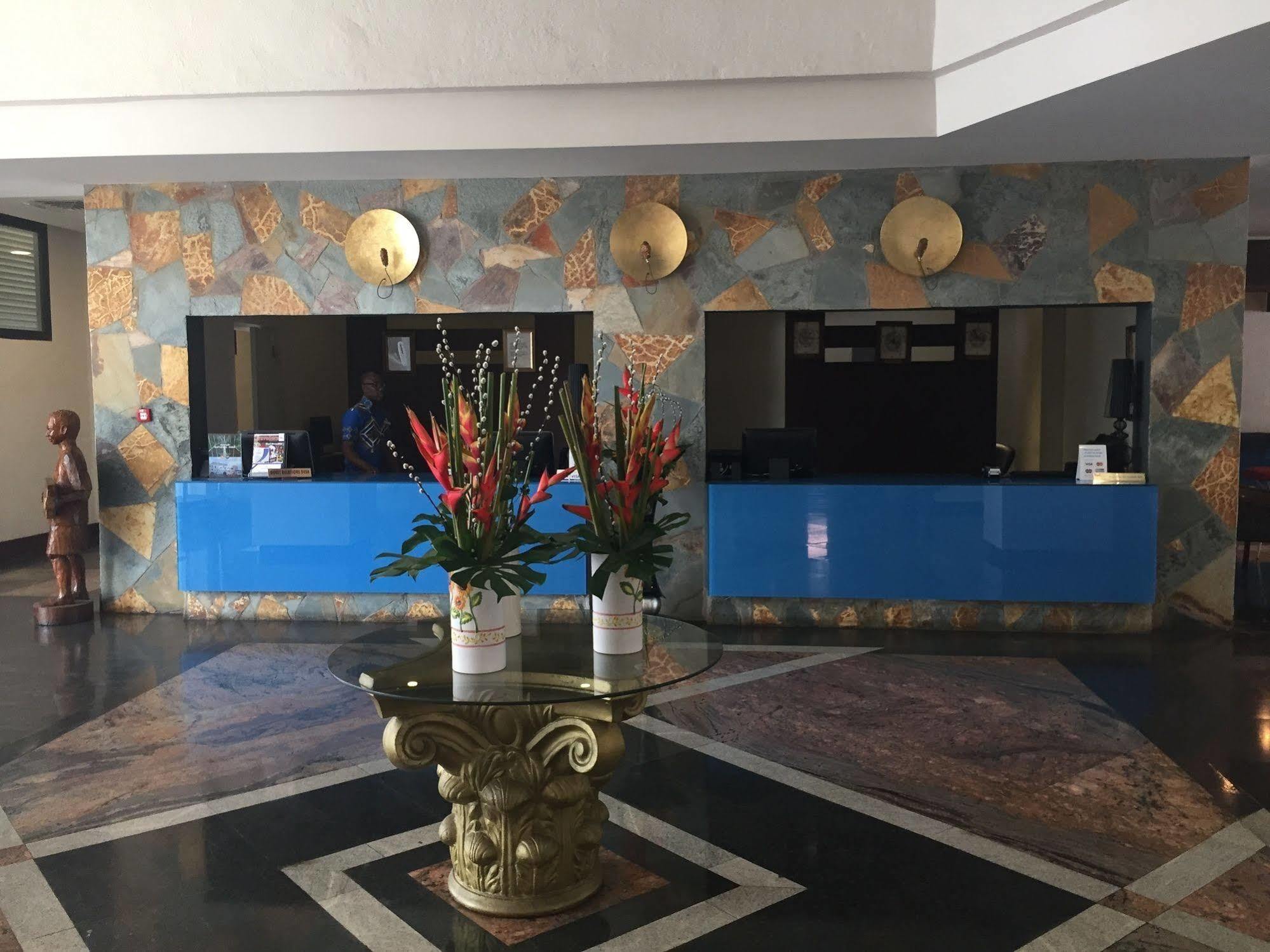 La Palm Royal Beach Hotel Accra Buitenkant foto