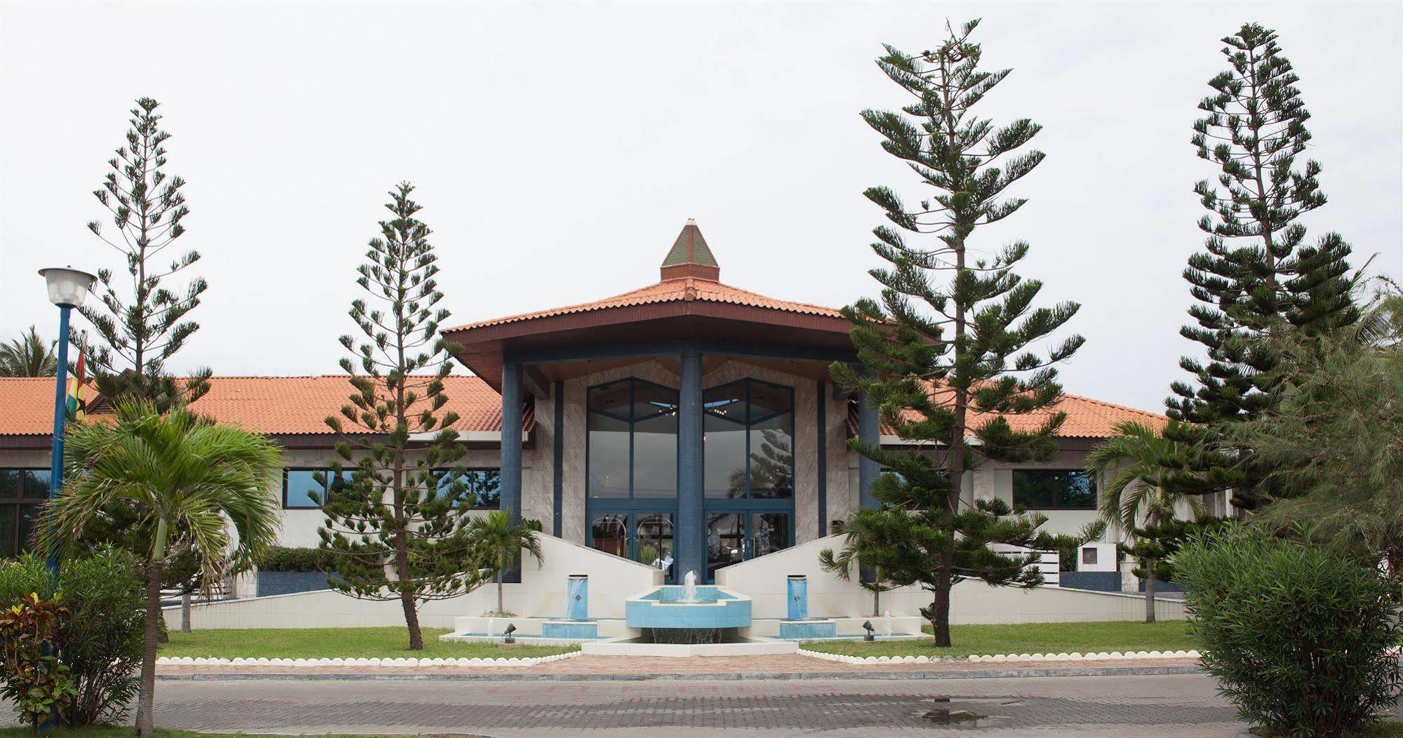 La Palm Royal Beach Hotel Accra Buitenkant foto